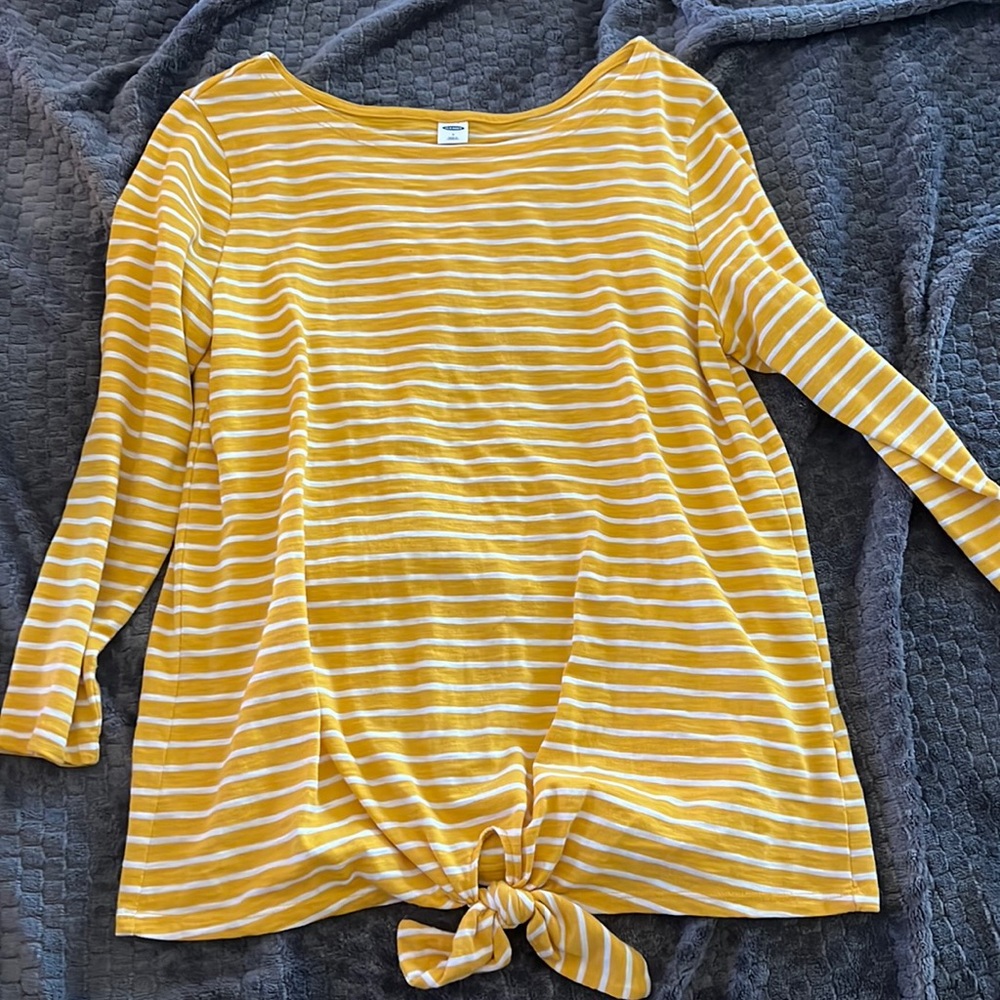 Old navy size small long sleeve